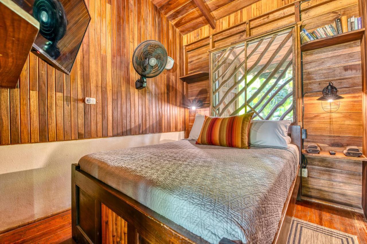 Hotel Banana Azul - Adults Only Puerto Viejo de Talamanca エクステリア 写真
